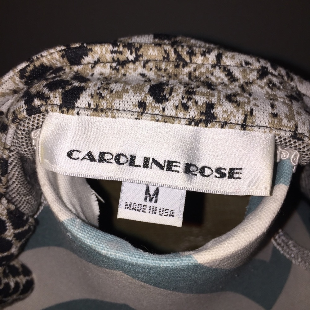 Snake skin design light weight jacket 3/4 sleeves.